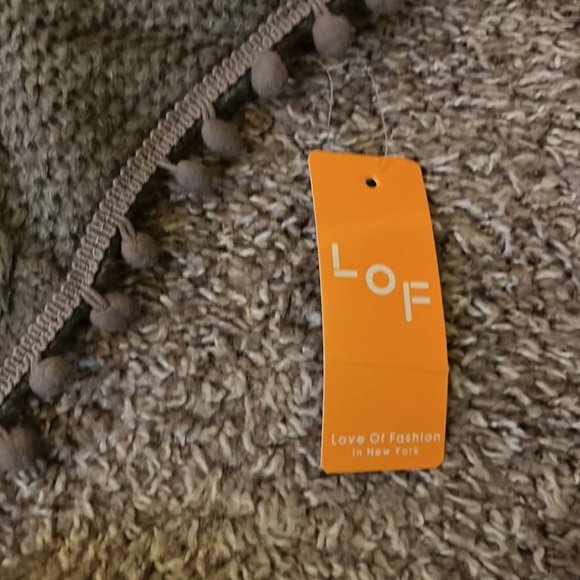 Scarf - Picture 3 of 4